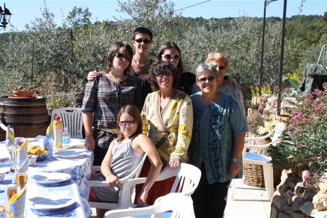 Quelques nanas de la famille, Valou, Mylène, Maïté, Charly, Mamie, Martine et...moi